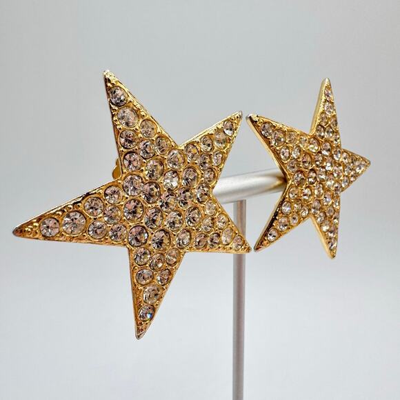 Vintage Tara Rhinestone Star Clip On Earrings Pave Huge Gold Tone Runway Signed - Picture 6 of 16